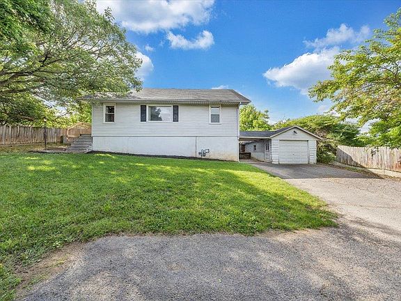 2nd image of 7494 Peppers Ferry Blvd