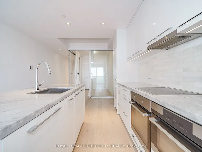 488 University Ave #5008 — Photo 18