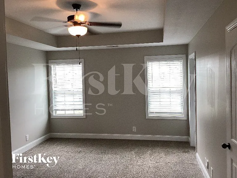 1487 Coronado Dr — Photo 7