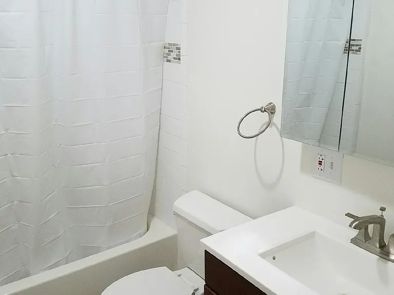 32 Wadsworth St — Photo 8
