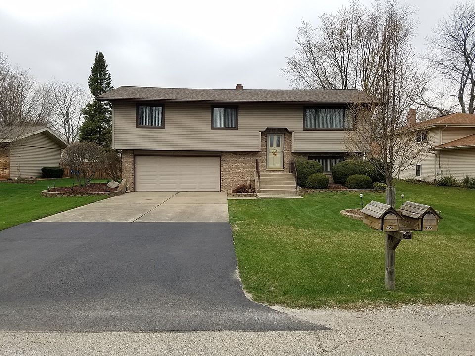 1st image of 623 Parkshore Dr