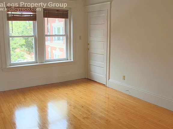 5th image of 101 Medway St APT 1