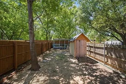 4630 Junius St — Photo 4
