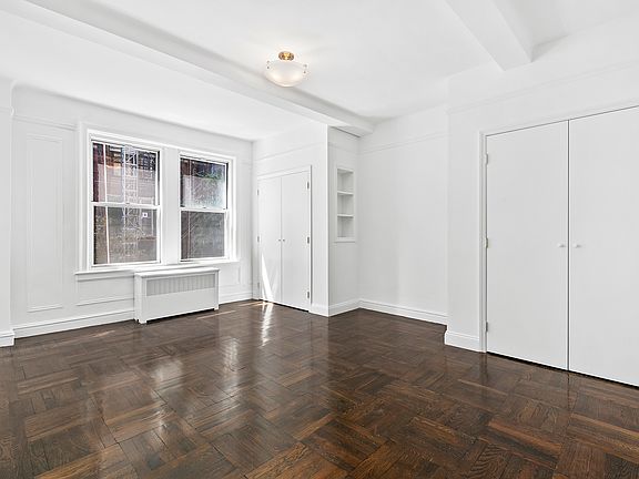 3rd image of 115 E 89th St APT 4A