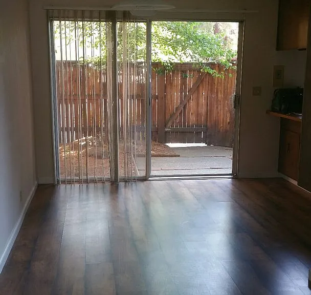 2011 Alta Loma St — Photo 4