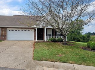 1307 Crofton Park Dr, Columbia, TN 38401
