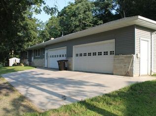 8020 Highway 19 Blvd, Cannon Falls, MN 55009