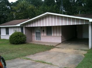 548 Queen Park Cir, Jackson, MS 39209