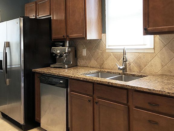 2nd image of 3434 N Saint Paul St