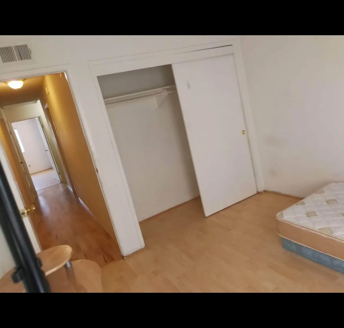 5 bed, 1825 sqft, $685 — Photo 1
