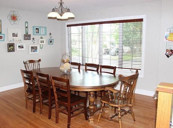 4th image of 13853 Le Claire Ave