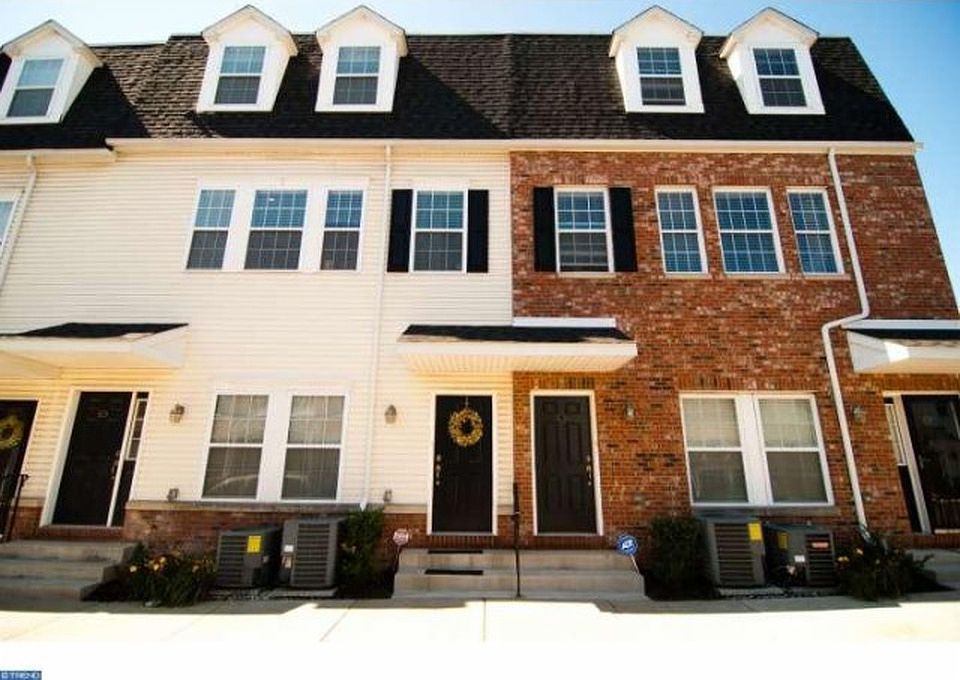 1st image of 4444 Driftwood Dr #70