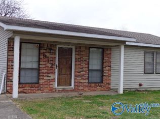 912 Spring Ct SW, Decatur, AL 35603