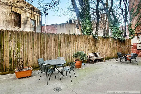 Sold by Bond New York | media 6