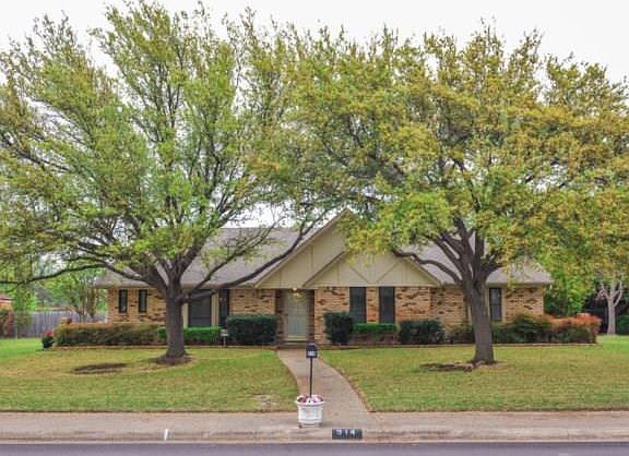 2nd image of 914 S Greenstone Ln
