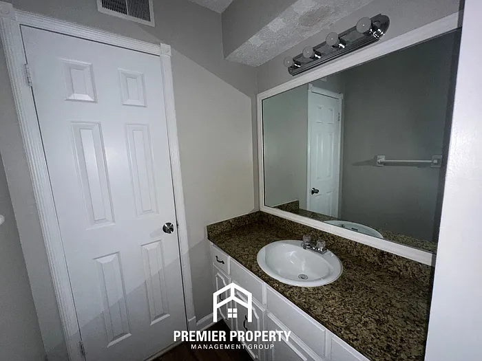 532 Bedlington Dr — Photo 20