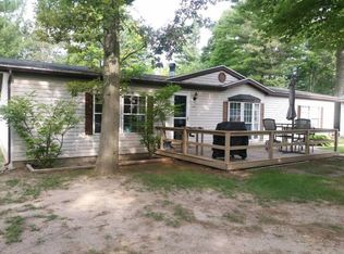 4883 Mikes Dr, Caseville, MI 48725