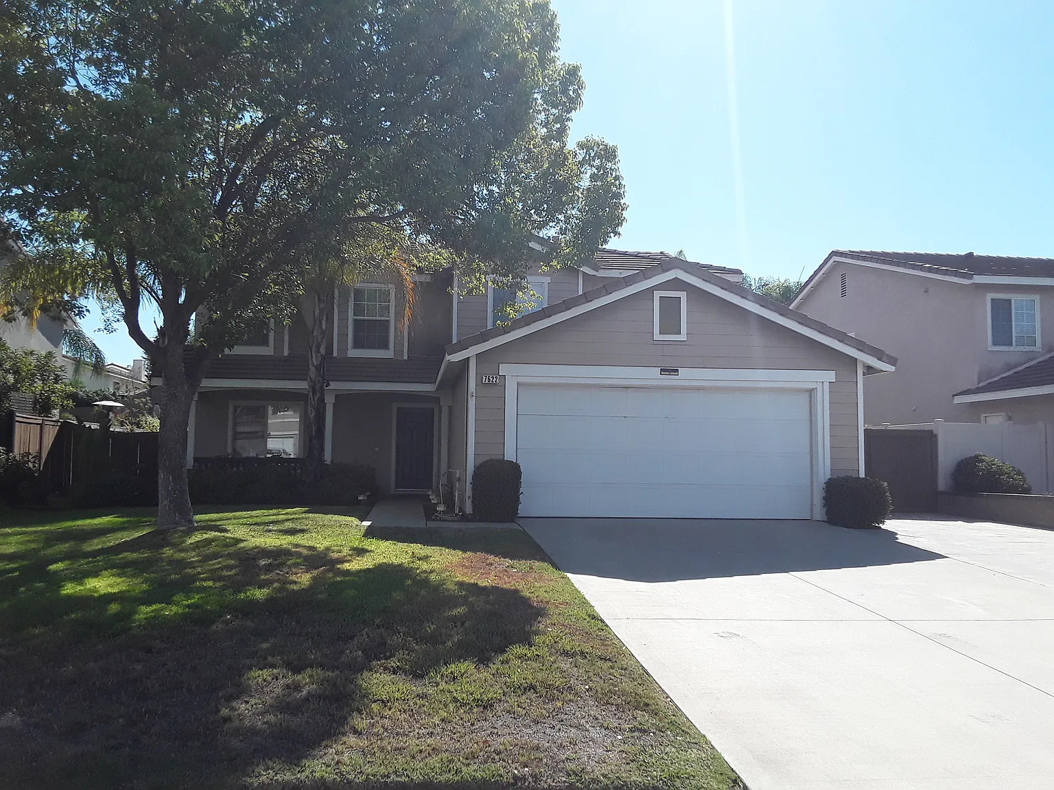 3 bed, 2.5 bath, 2344 sqft, $3,300 — Photo 2