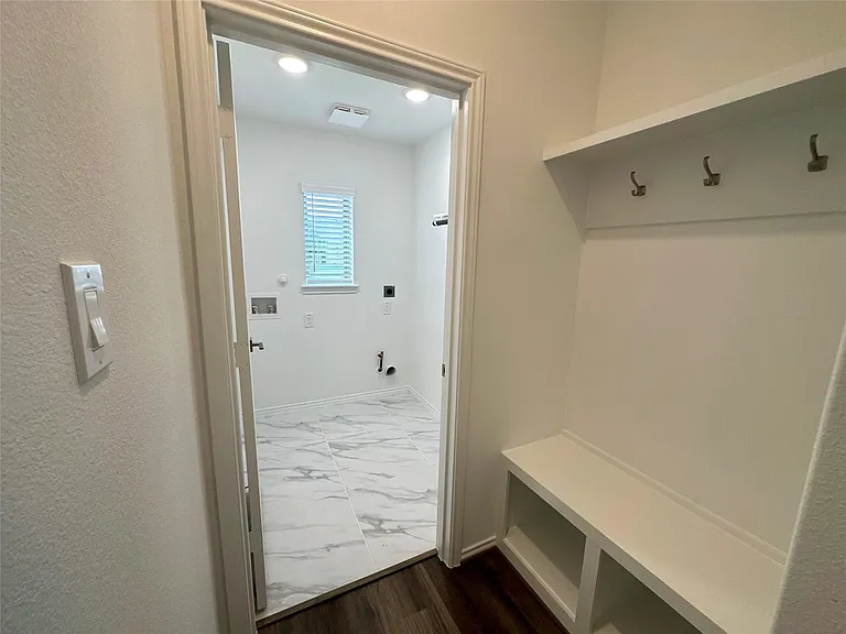 31900 Retama Ranch Ln — Photo 4