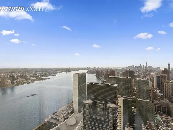 845 United Nations Plaza image 11 of 11