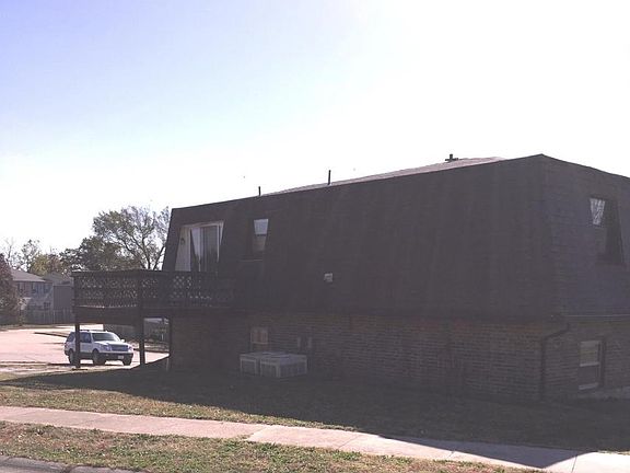 4th image of 109 Albany Dr #A-d