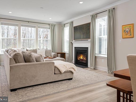 4th image of 141 Stilly Way