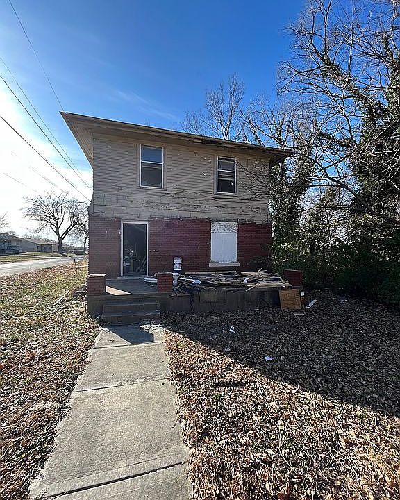 1st image of 4319 E 35th St
