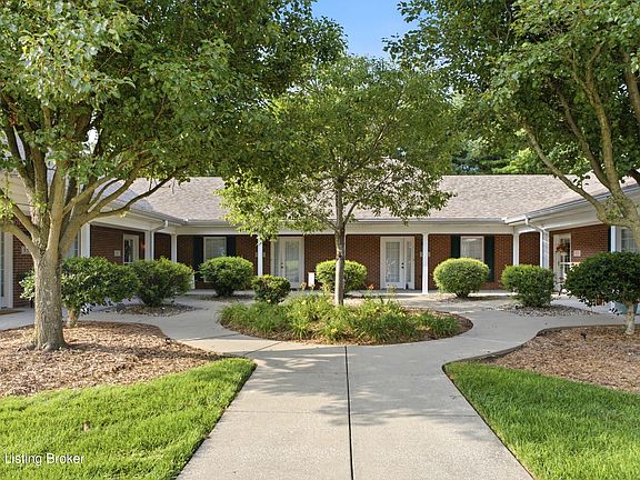 3rd image of 853 Garden Pointe Dr