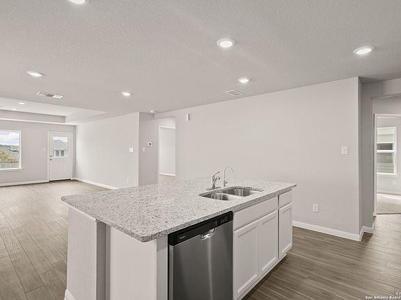 5th image of 7716 Jacksboro Drive