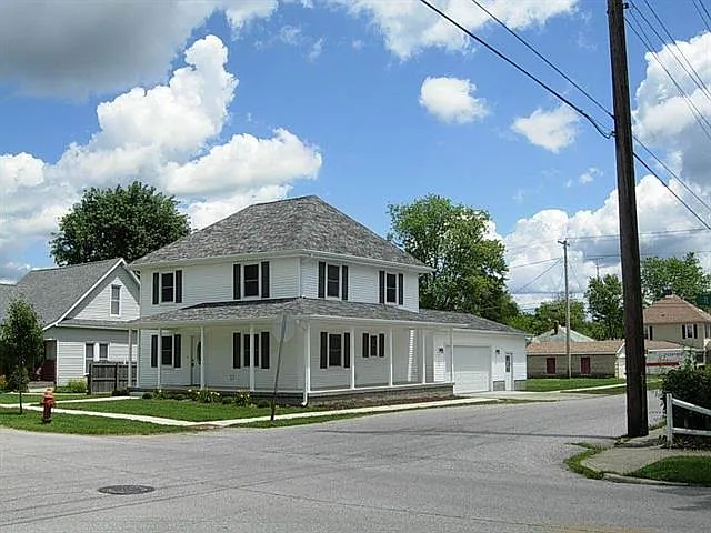 530 R St photo 1