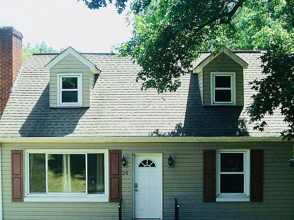 2nd image of 20 Edison Ln