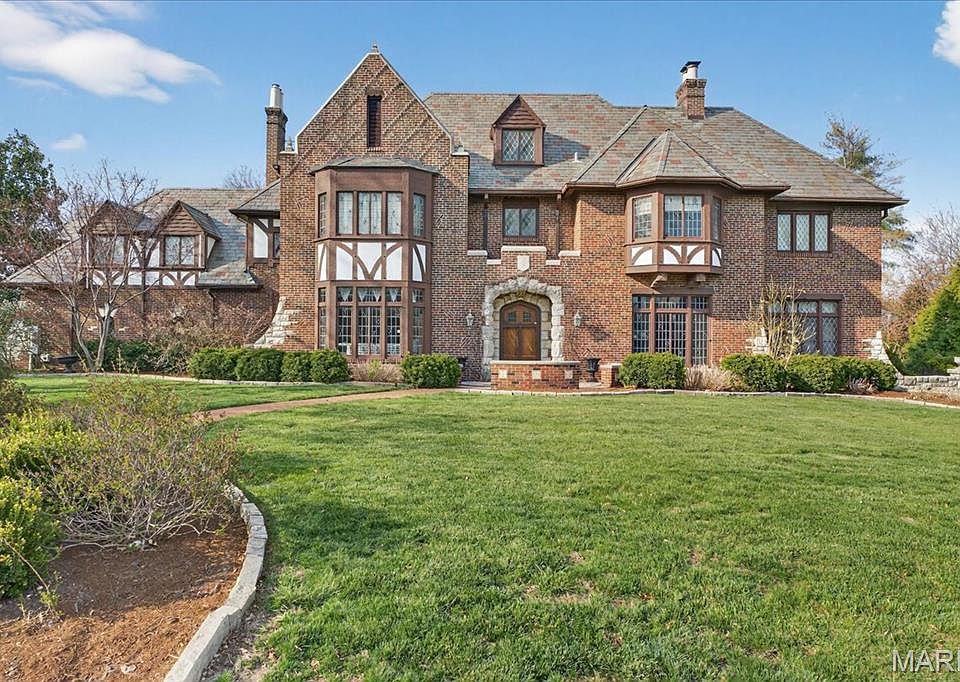 1st image of 66 Lake Forest Dr