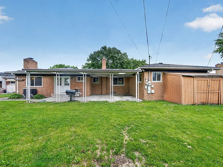 29101 Campbell Dr — Photo 26