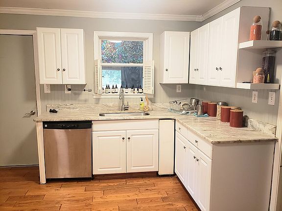 Door leads to screen porch