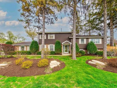 1137 Pine Tree Ln, Libertyville, IL, 60048