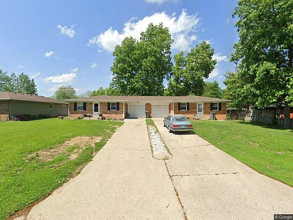 3rd image of 4030 Redfern Dr