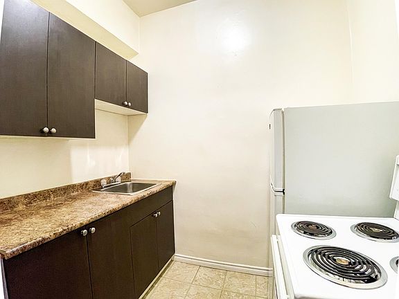 2nd image of 2601 14th Ave #17