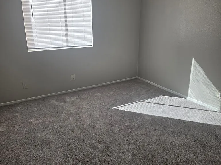 4751 Terra Linda Ave — Photo 11