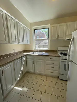 Rented by KEYNDOOR LLC | media 3