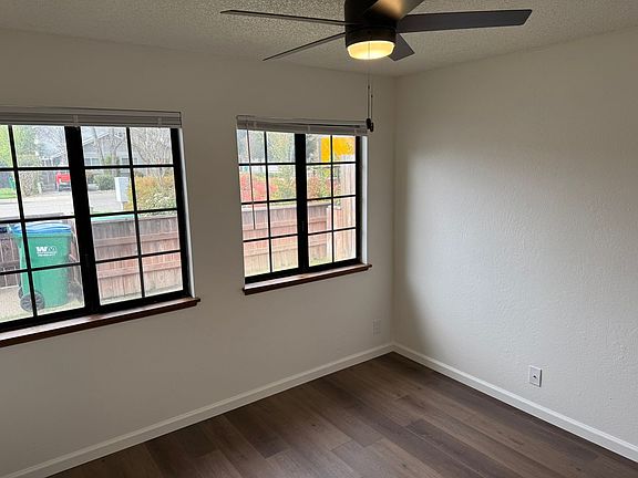 3rd image of 294 Saint Michael Ct #0ae9d4cf1