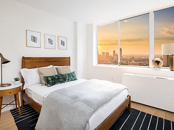 5th image of 420 E 54th St APT 1513