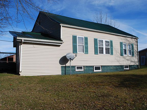 2nd image of 604 Orr St NE