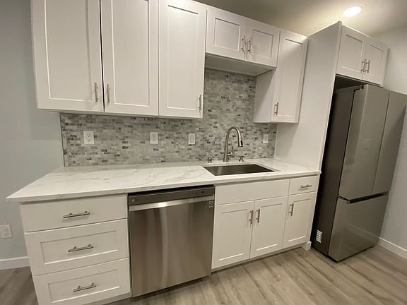3rd image of 14665 NE 34th St APT B7