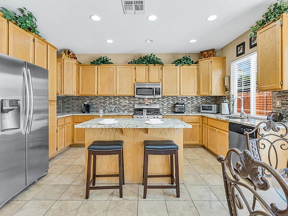 3rd image of 2434 Verona Ct