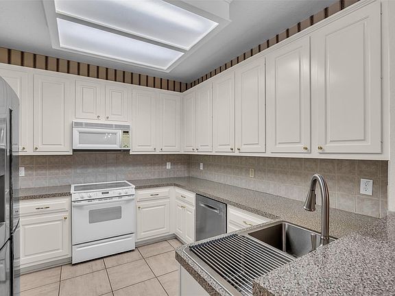 5th image of 14420 Walters Rd Unit 30