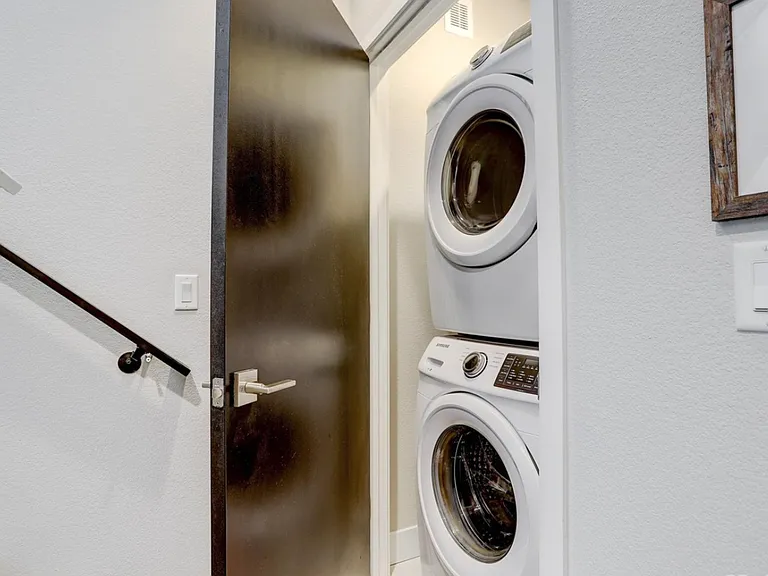 Washer/Dryer on 3rd Floor