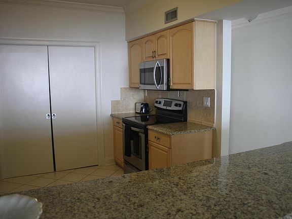 5th image of 830 Gulf Shore Dr Unit 5103