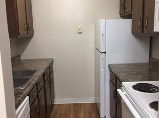 2050 Edgewood Rd NW APT 15, Cedar Rapids, IA 52405