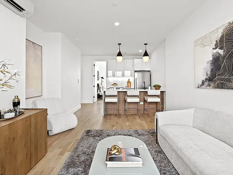 161 Meserole Ave #5D — Photo 1