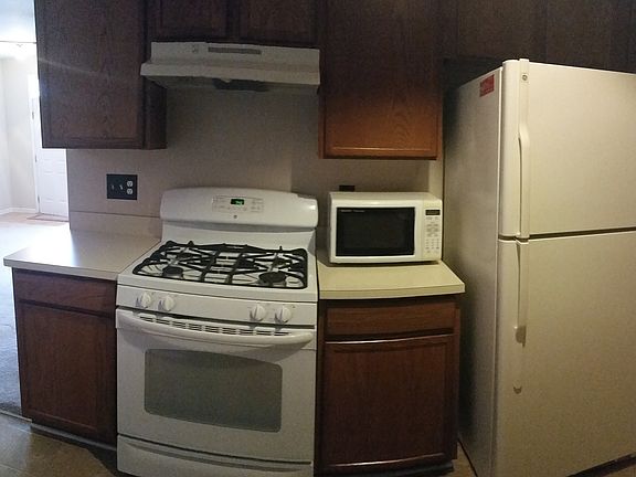 5th image of 736 Amberly Dr Unit A